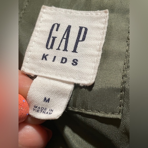 The GAP Kids Cozy Cream and Green Sherpa Jacket Size 12 Medium - Picture 9 of 9